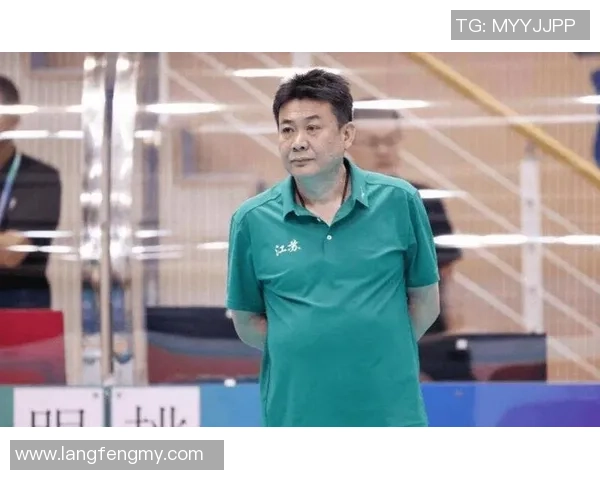 周军专访：从排球新星到传奇教练的成长之路回顾